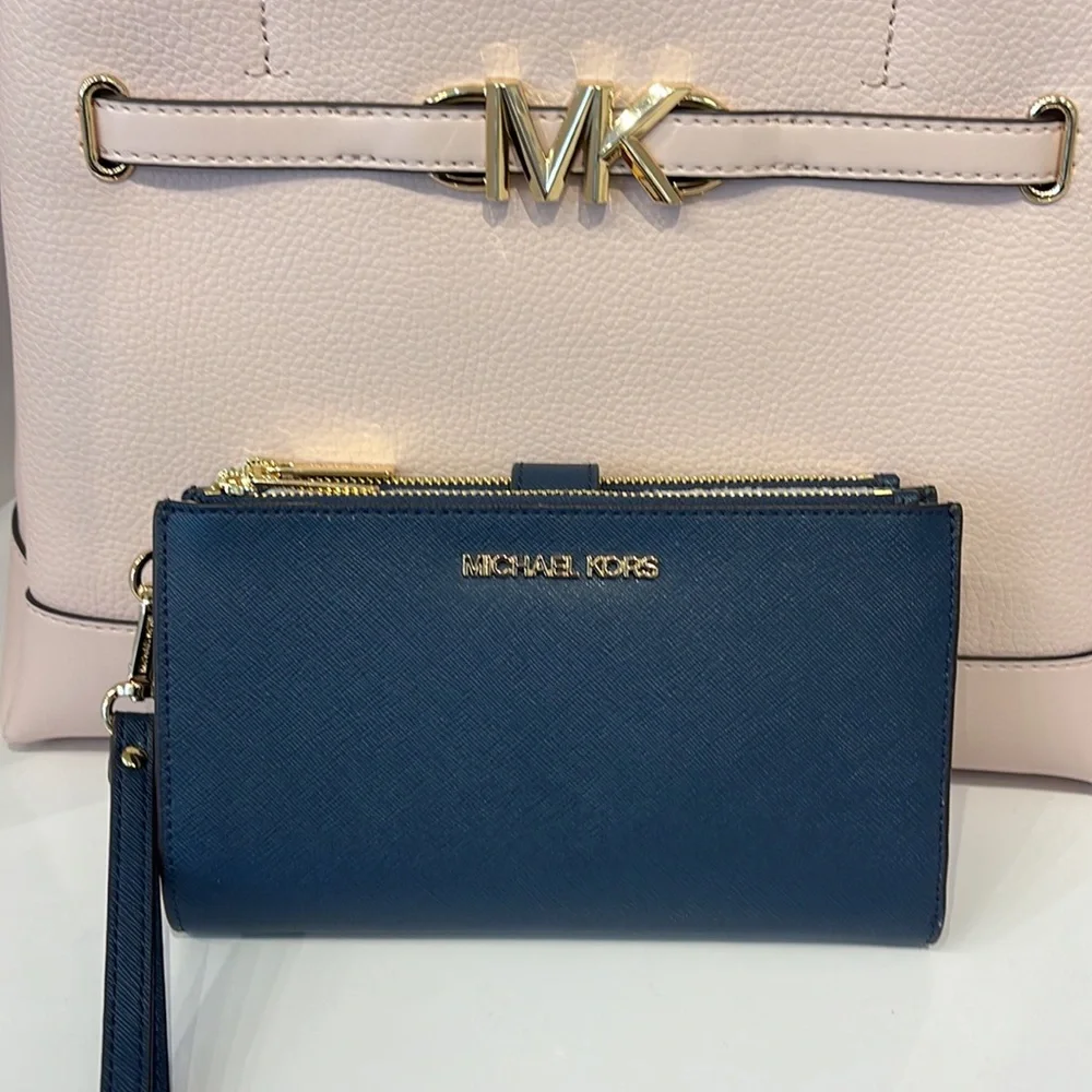 MICHAEL KORS LARGE DOUBLE ZIP WRISTLET WALLET PHONE CASE Navy NWT